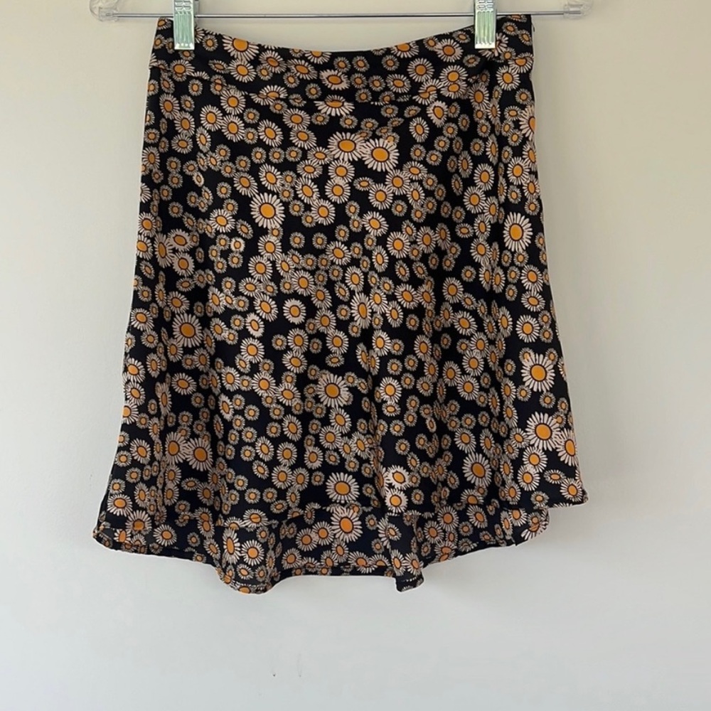 FREE PEOPLE Phoebe Mini Skirt Daisy
Print Black Combo Size 6